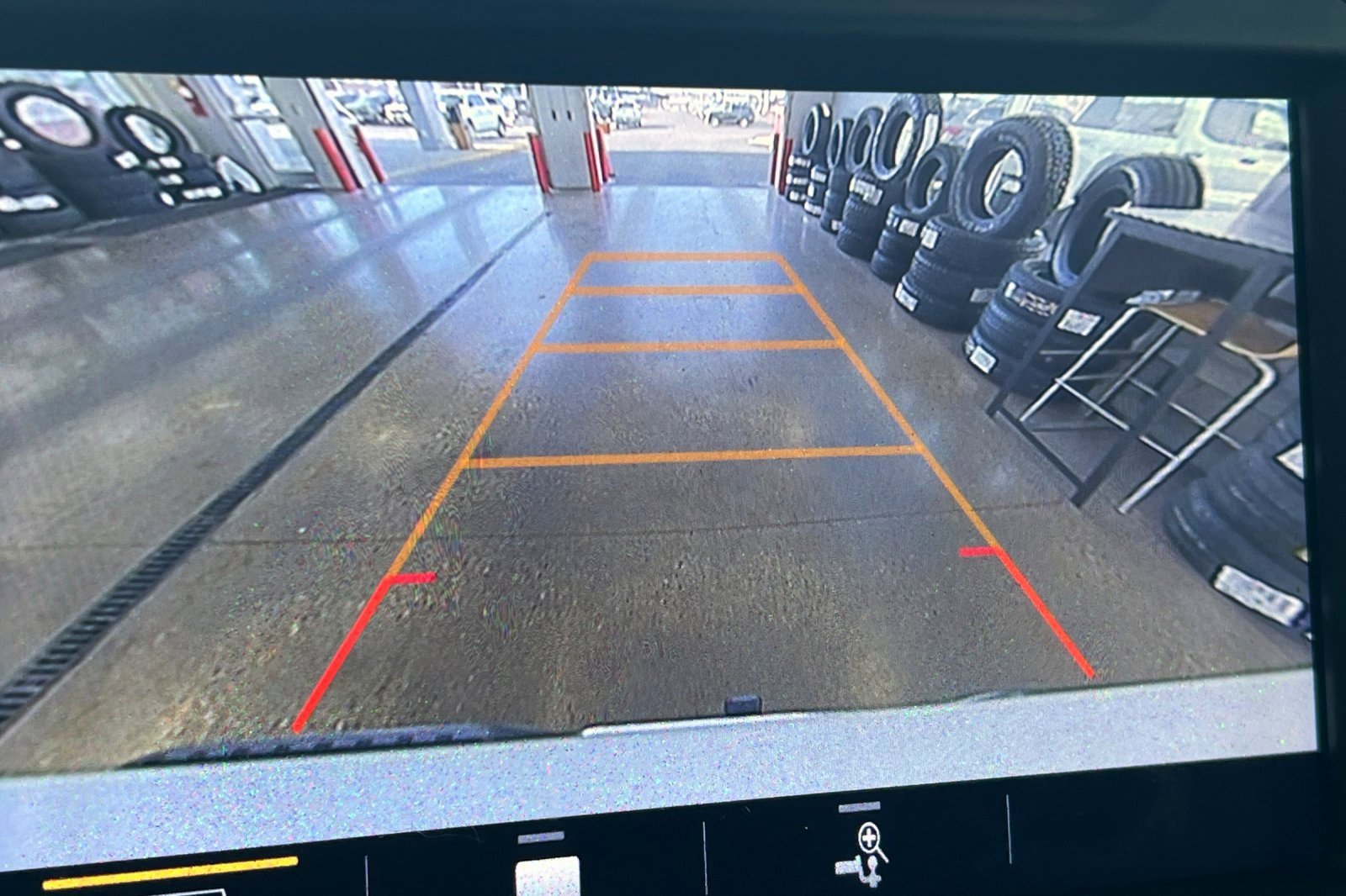 Used 2019 Chevrolet Silverado 1500 LT w/ Texas Edition image 15