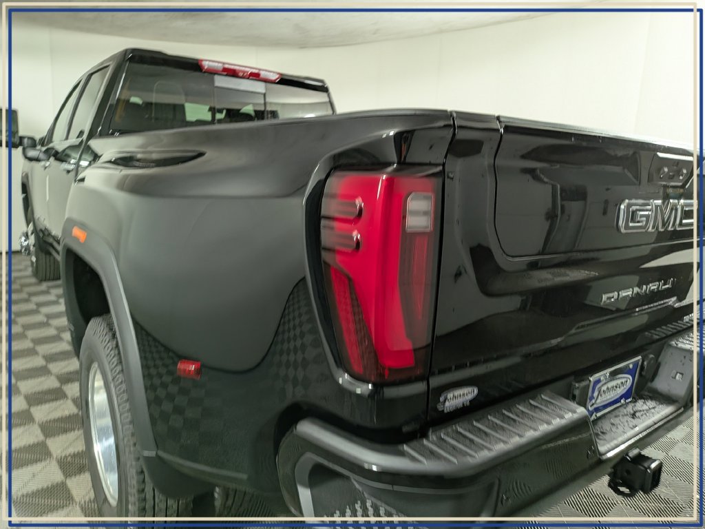 New 2026 GMC Sierra 3500 Denali Ultimate AWD/4WD image 10