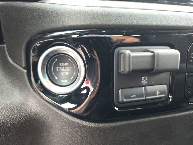 Used 2026 GMC Sierra 1500 SLE w/ Preferred Package image 35