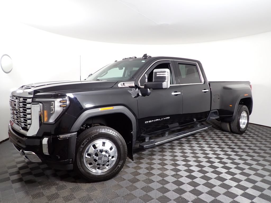 Used 2024 GMC Sierra 3500 Denali w/ Denali Reserve Package AWD/4WD image 14