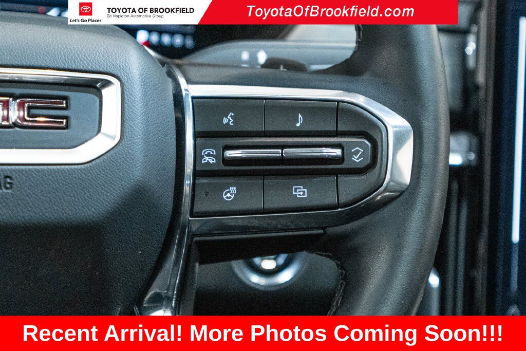 Used 2026 GMC Acadia Elevation w/ Black Edition AWD/4WD image 17