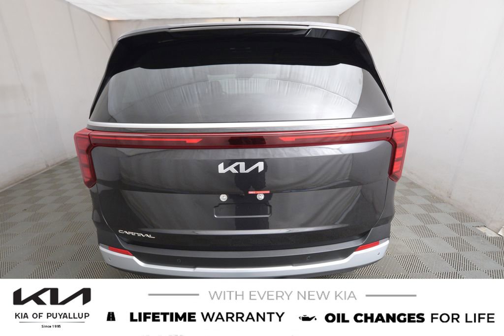 New 2026 Kia Carnival LX FWD image 6