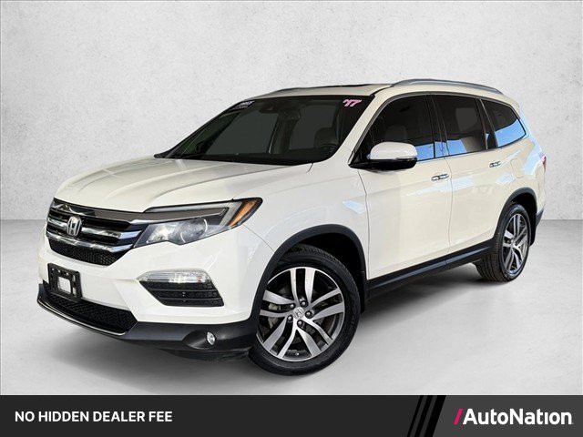 Used 2017 Honda Pilot Touring image 1