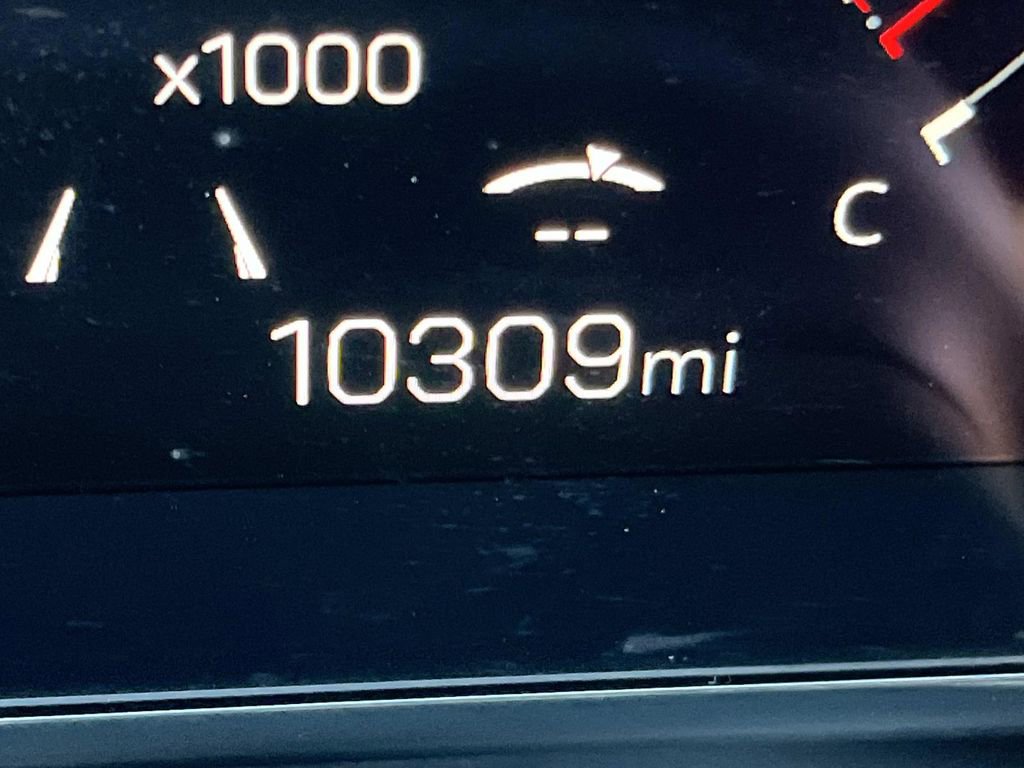 Certified 2025 GMC Yukon XL Denali w/ Sun & Power Step Package image 20