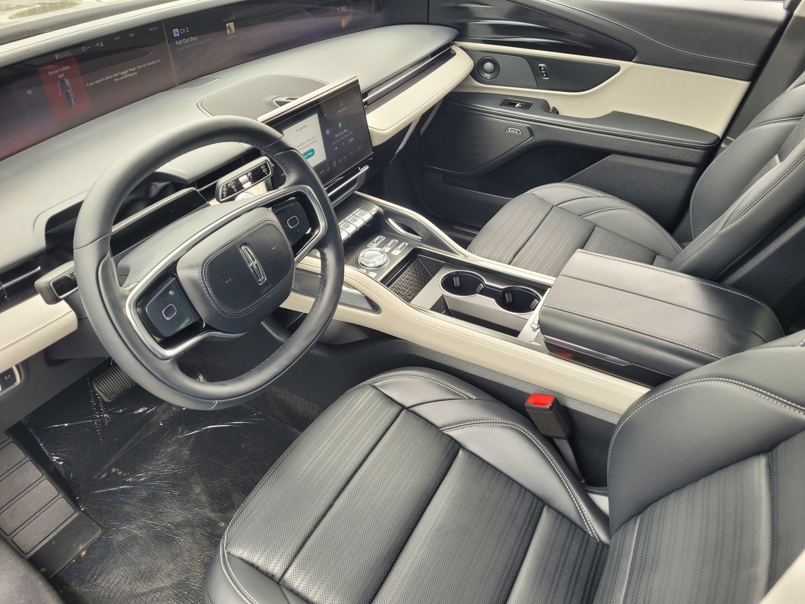 New 2025 Lincoln Nautilus Reserve image 11