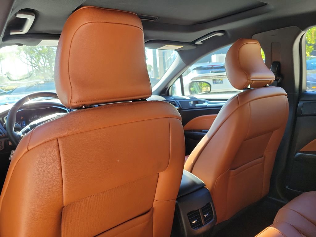 Used 2019 Ford Fusion Titanium image 15