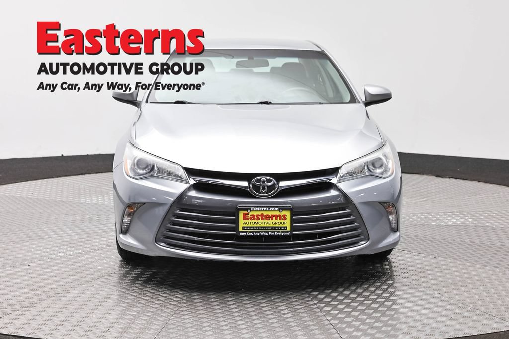 Used 2017 Toyota Camry LE FWD image 2