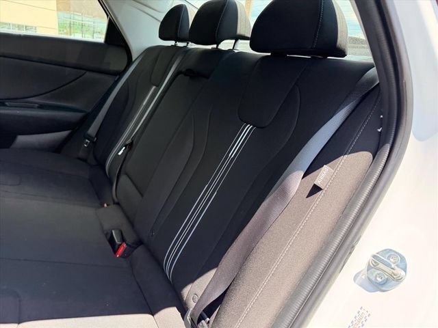 Used 2024 Hyundai Elantra SEL w/ Convenience Package FWD image 13