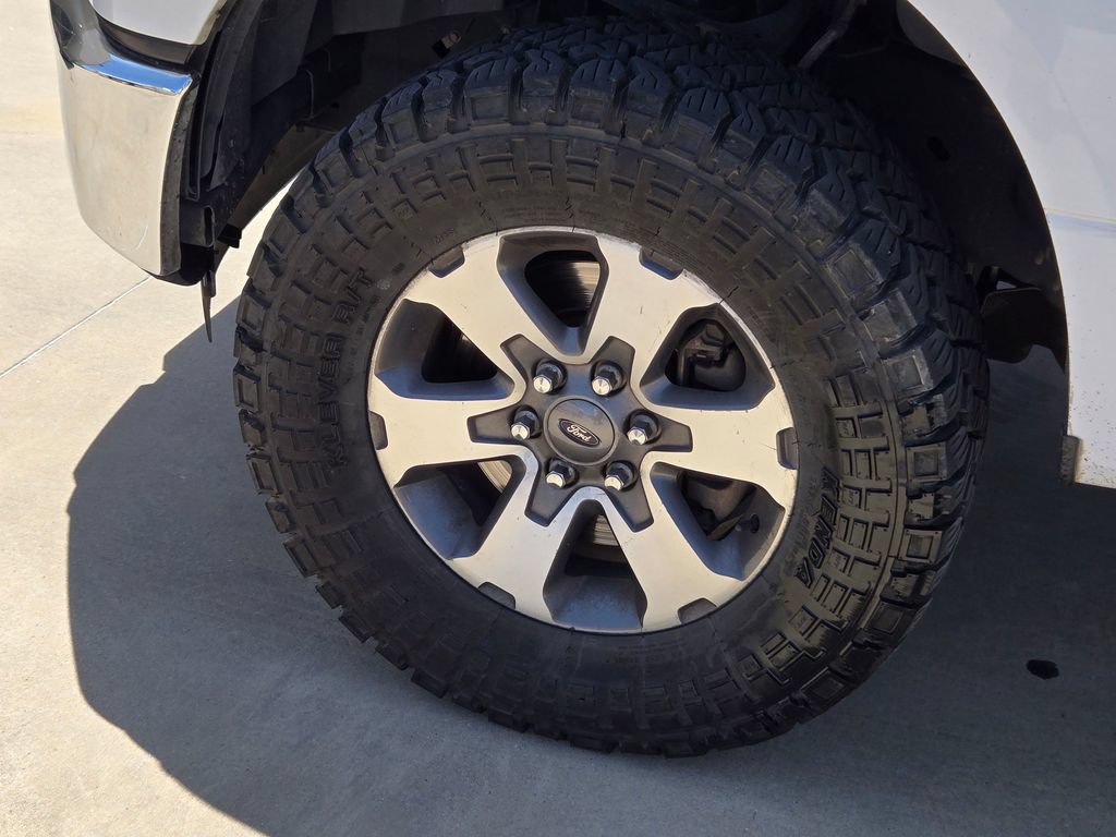 Used 2015 Ford F150 XLT AWD/4WD image 16