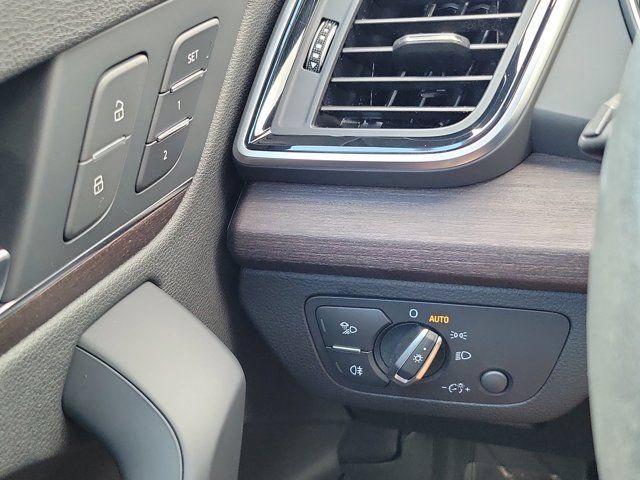 Used 2021 Audi Q5 Premium AWD/4WD image 20