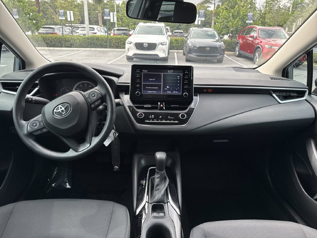 Used 2020 Toyota Corolla LE FWD image 14
