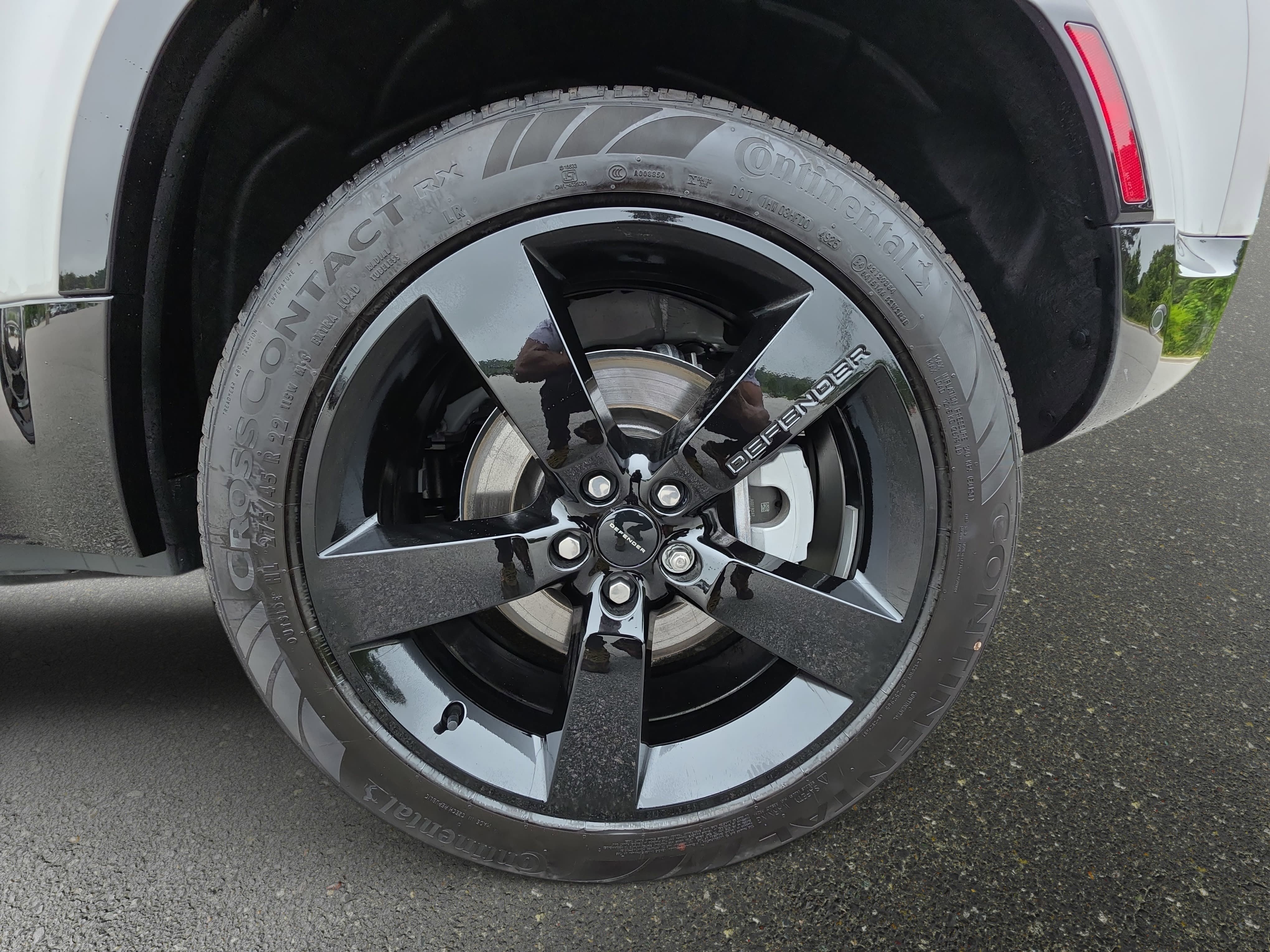 New 2026 Land Rover Defender 110 X-Dynamic SE AWD/4WD image 33