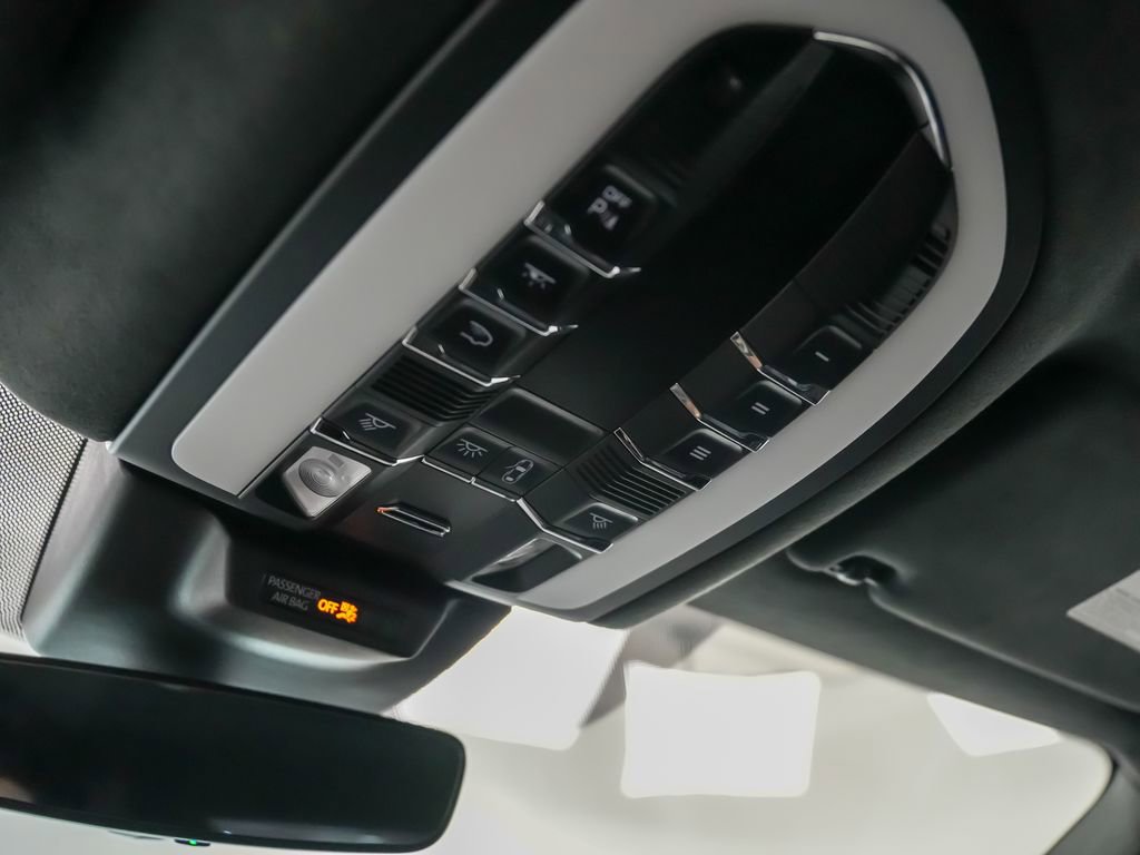 Used 2022 Porsche Macan GTS image 28