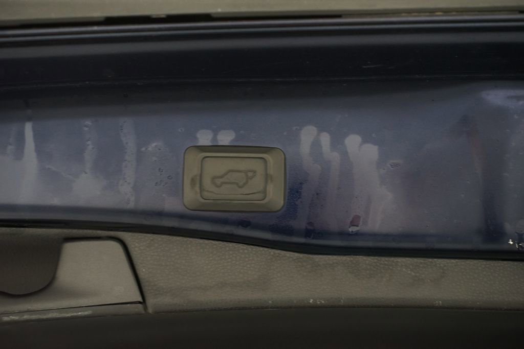 Used 2023 Toyota RAV4 Limited image 36