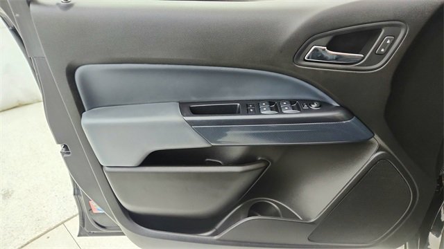 Used 2021 Chevrolet Colorado Z71 image 35