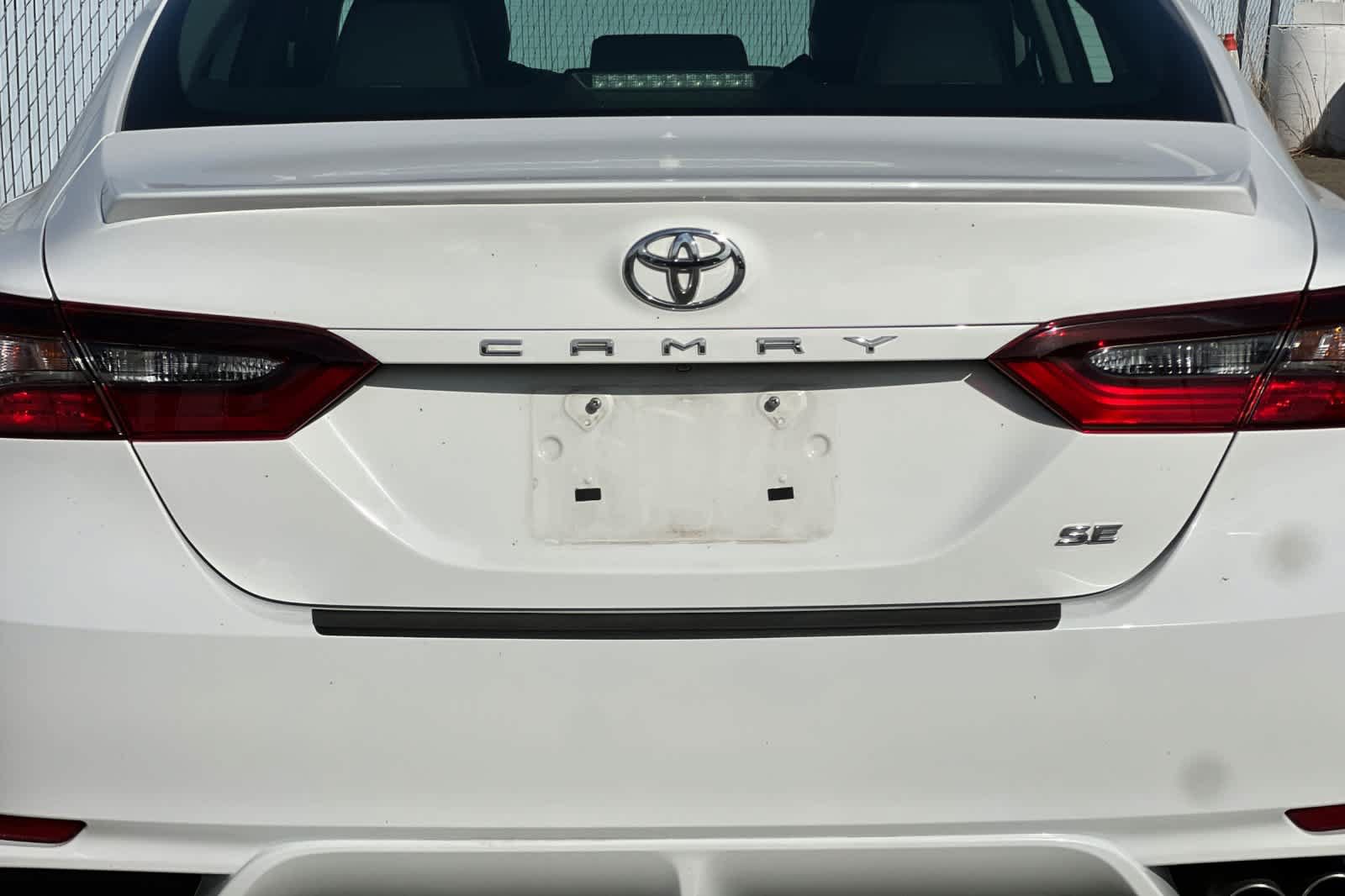Used 2021 Toyota Camry SE FWD image 22