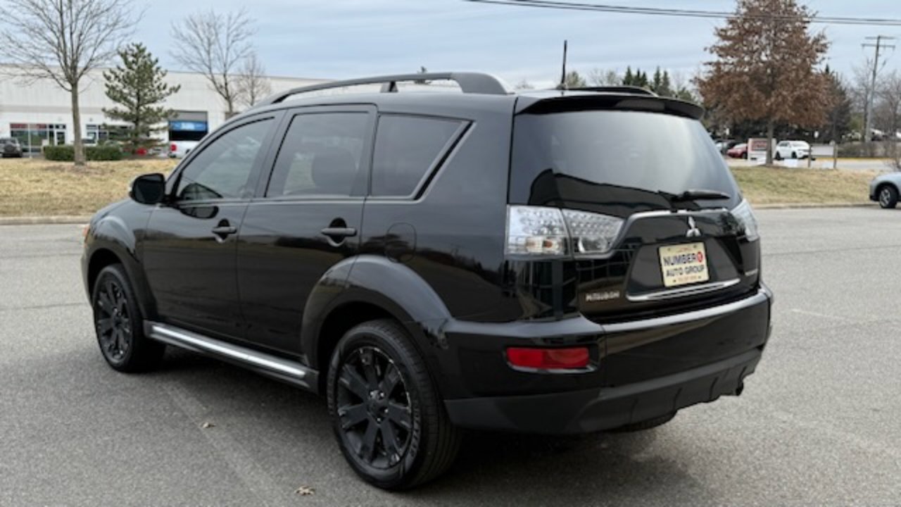 Used 2012 Mitsubishi Outlander SE image 5