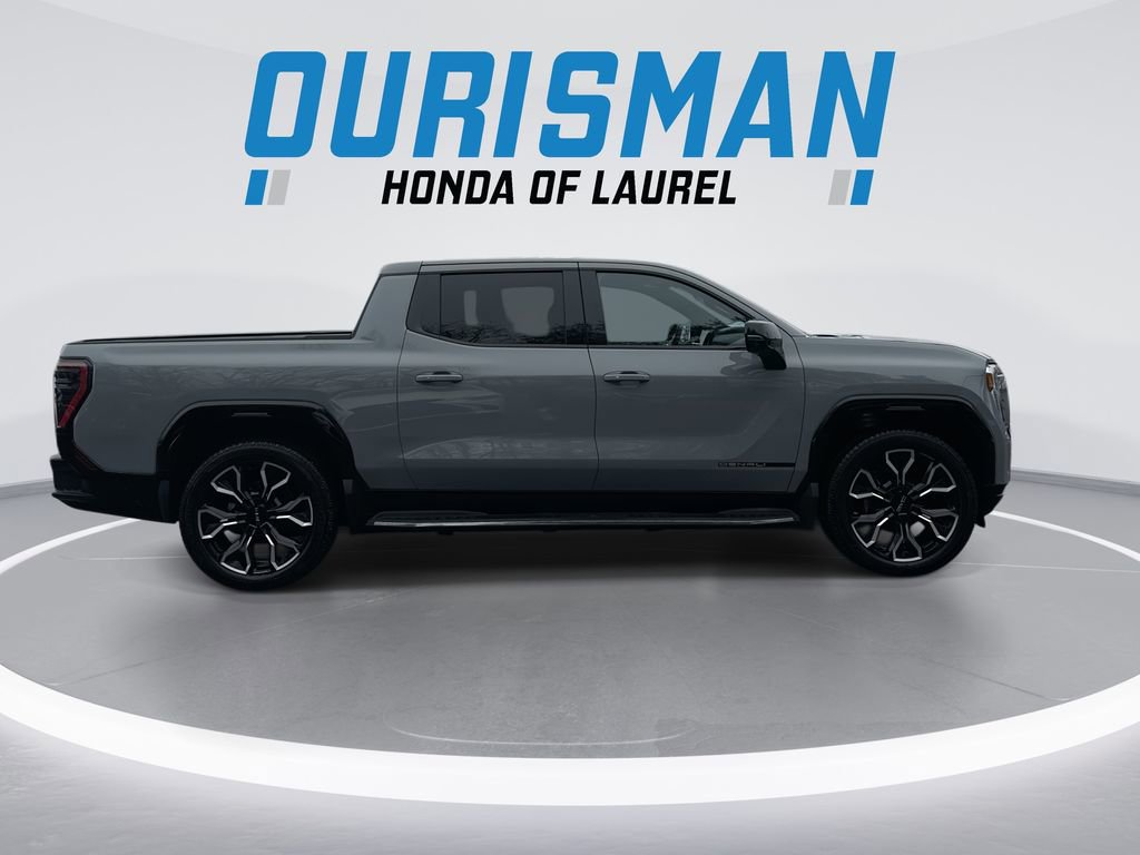 Used 2024 GMC Sierra EV Denali image 9