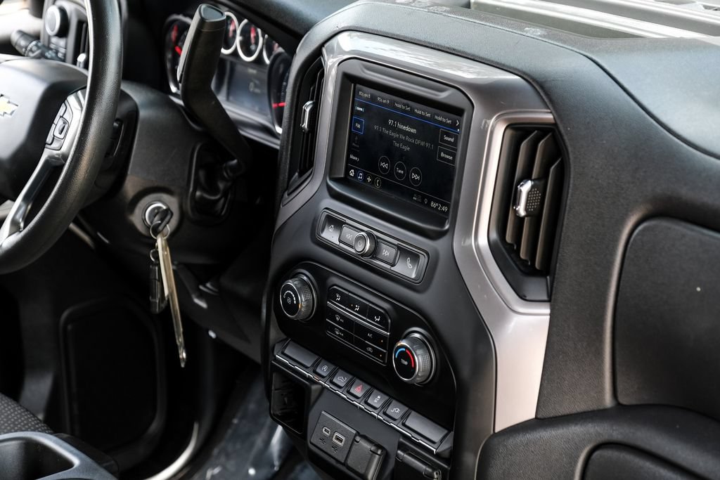 Used 2022 Chevrolet Silverado 1500 Custom w/ Safety Confidence Package AWD/4WD image 19