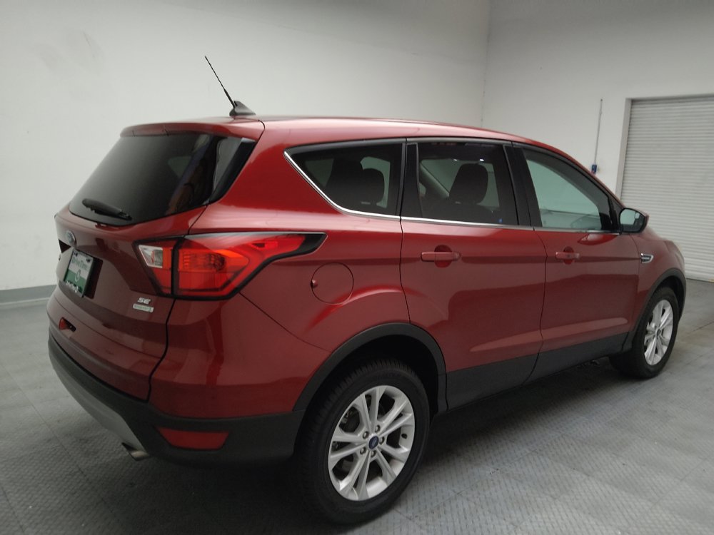 Used 2019 Ford Escape SE FWD image 9