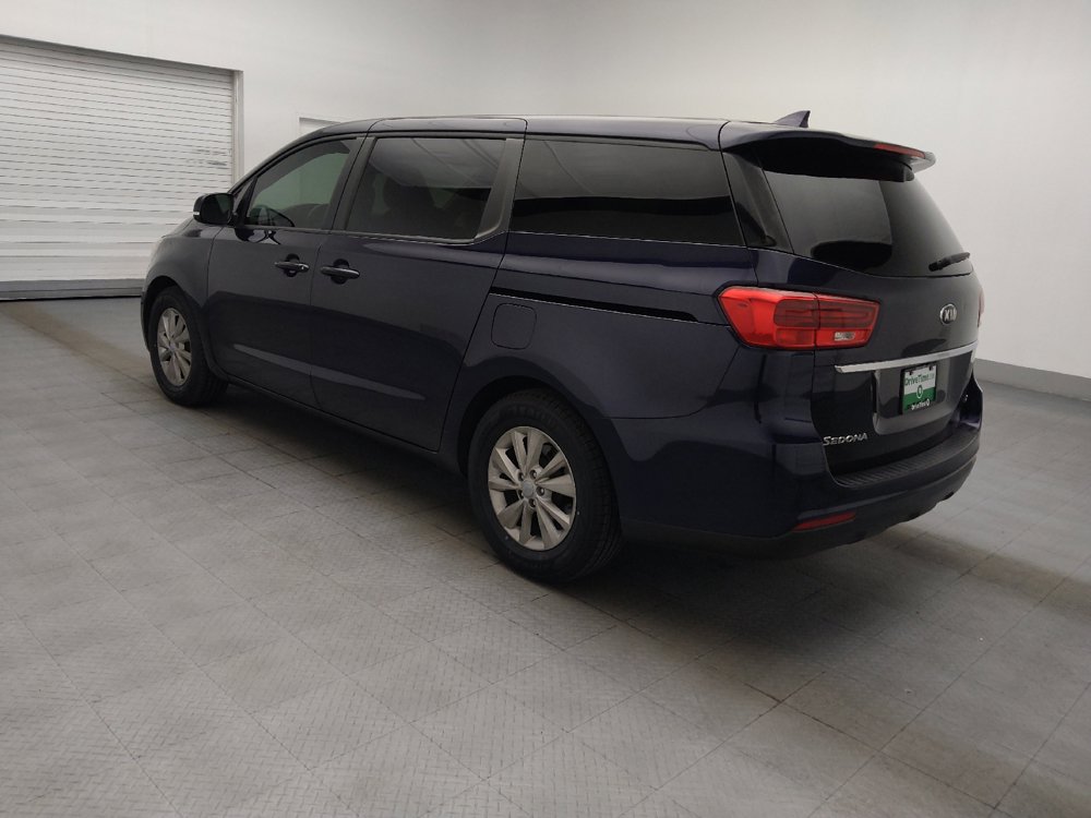 Used 2020 Kia Sedona LX FWD image 3