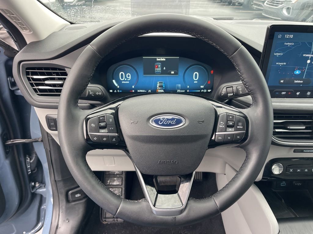 Used 2023 Ford Escape Platinum w/ Premium Technology Package AWD/4WD image 15