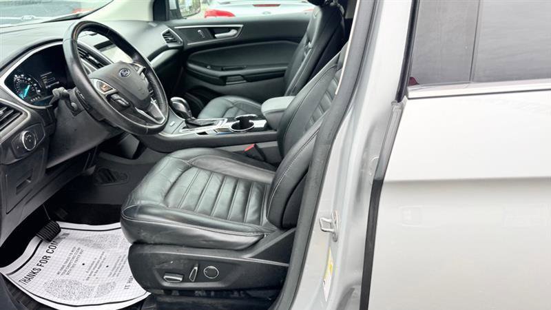 Used 2016 Ford Edge SEL w/ Equipment Group 201A AWD/4WD image 11