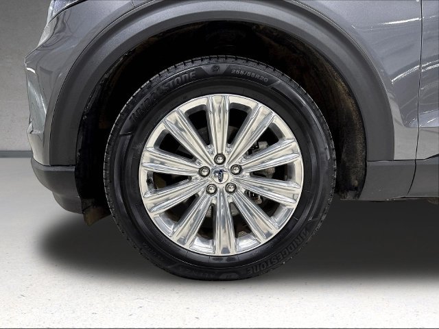 Used 2021 Ford Explorer Limited w/ Equipment Group 301A AWD/4WD image 36