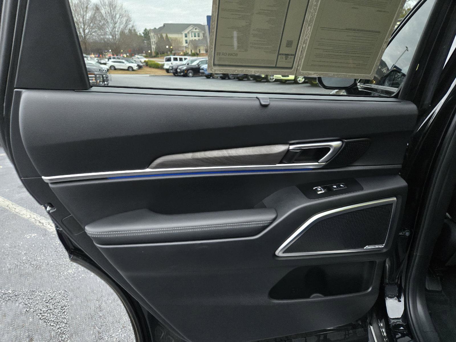 Used 2025 Kia Telluride SX Prestige X-Line image 17