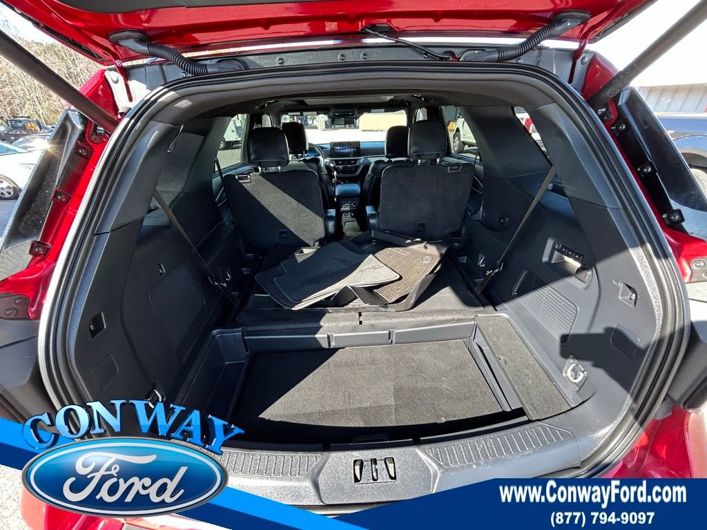 Used 2025 Ford Explorer ST image 10