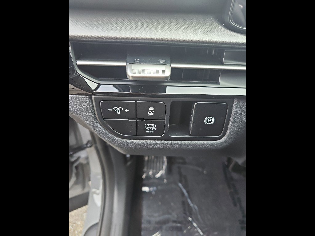 New 2026 Kia Sportage S image 12
