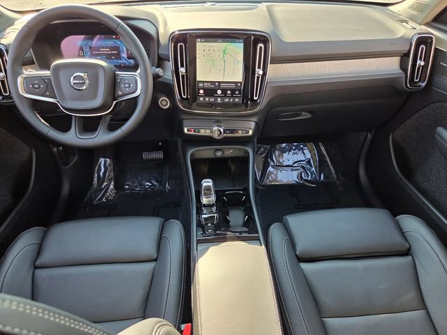 New 2026 Volvo XC40 B5 Ultra w/ Protection Package Premier AWD/4WD image 15