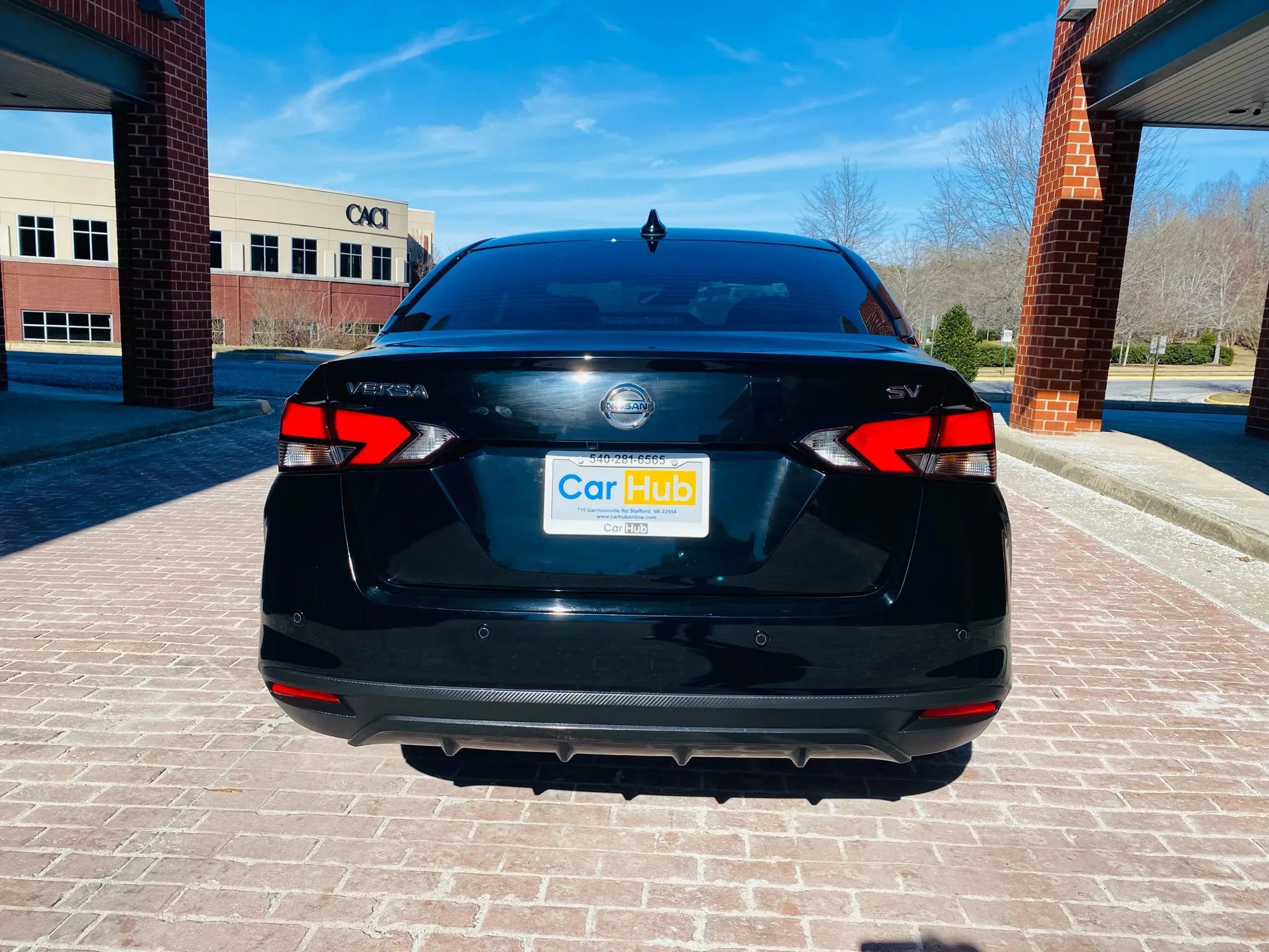 Used 2021 Nissan Versa SV image 5