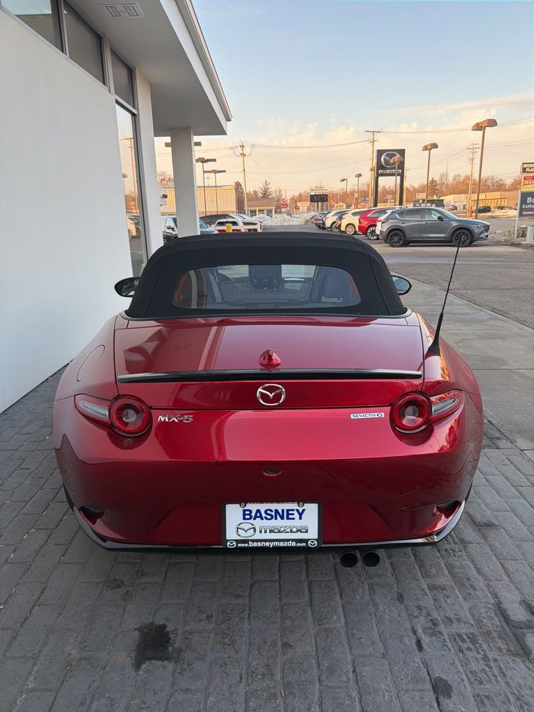 Certified 2024 MAZDA MX-5 Miata Club w/ Brembo/BBS Recaro Package image 8