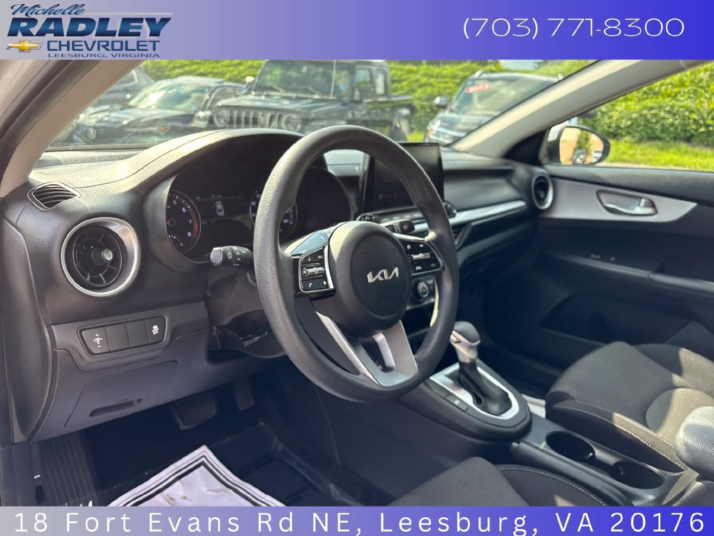 Used 2023 Kia Forte LXS FWD image 4