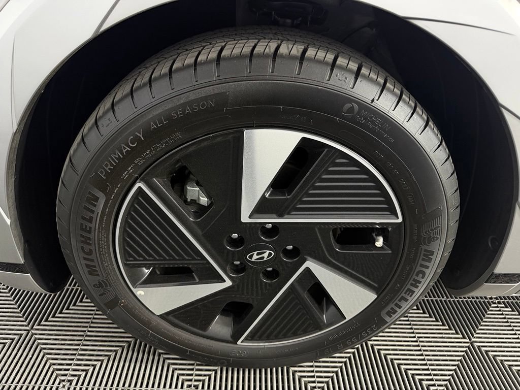Used 2025 Hyundai Ioniq 5 Limited RWD image 12