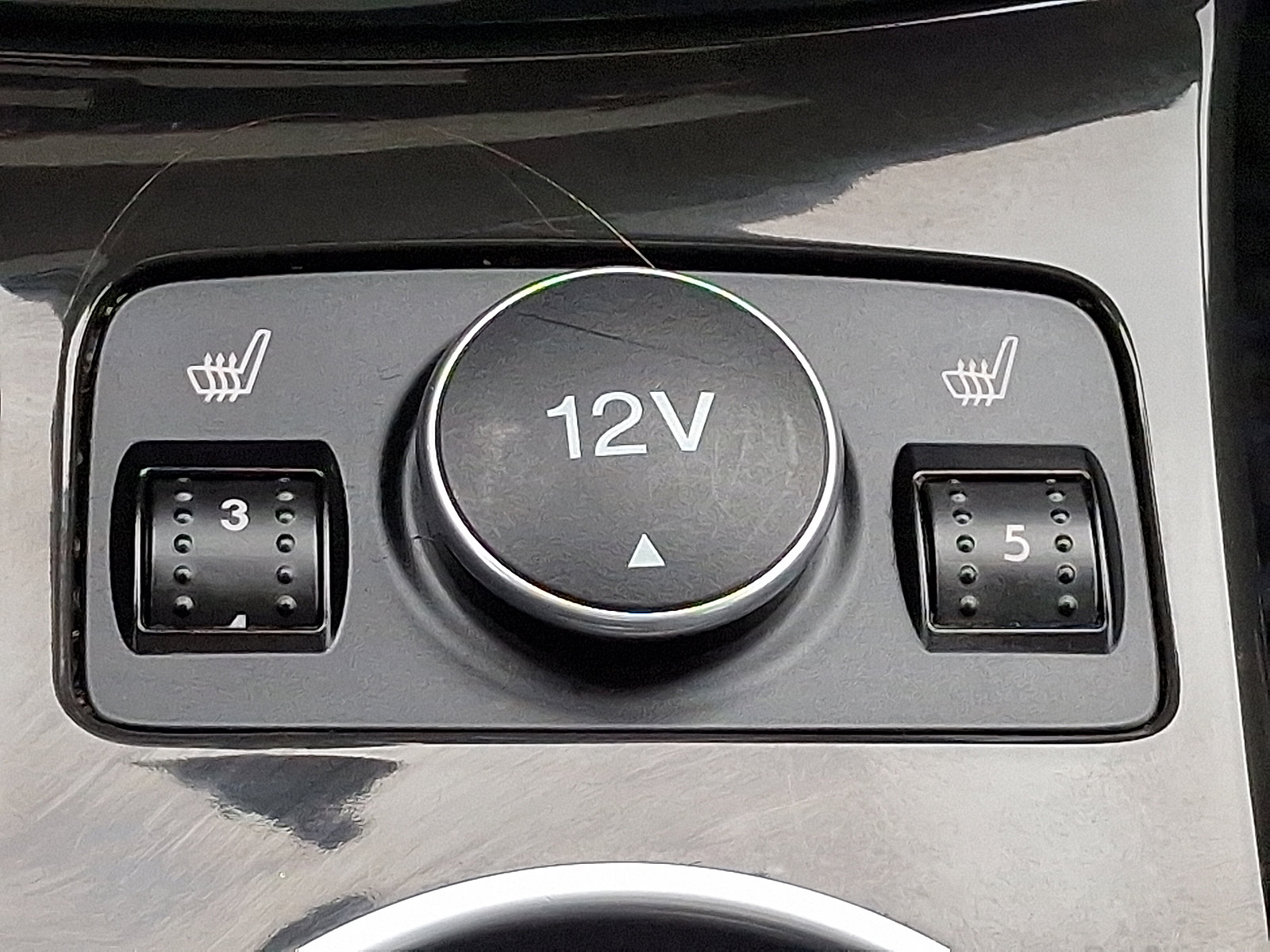 Used 2016 Ford Escape Titanium image 25