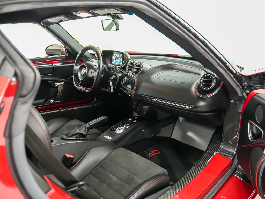 Used 2015 Alfa Romeo 4C Launch Edition w/ Convenience Group RWD image 24
