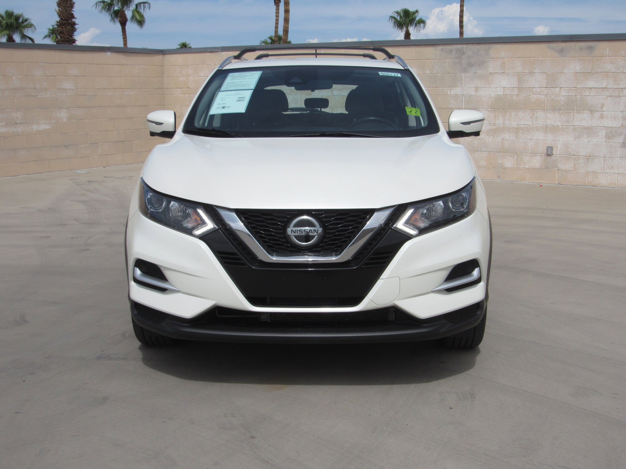 Used 2022 Nissan Rogue Sport SL image 3