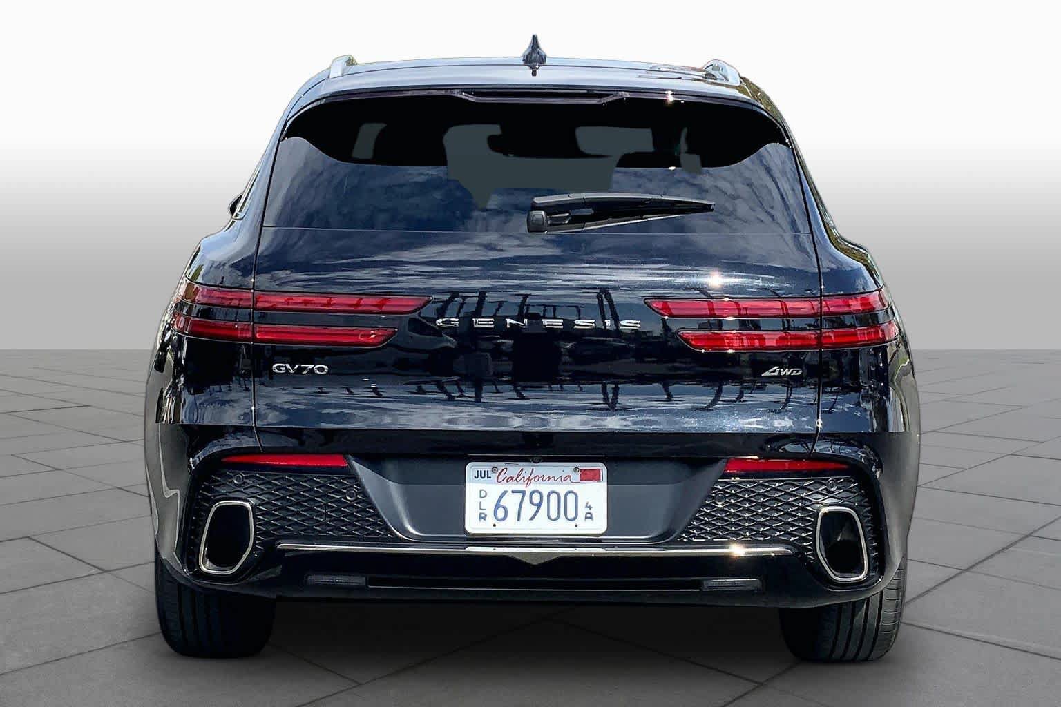 Used 2025 Genesis GV70 2.5T w/ Advanced Package AWD/4WD image 4