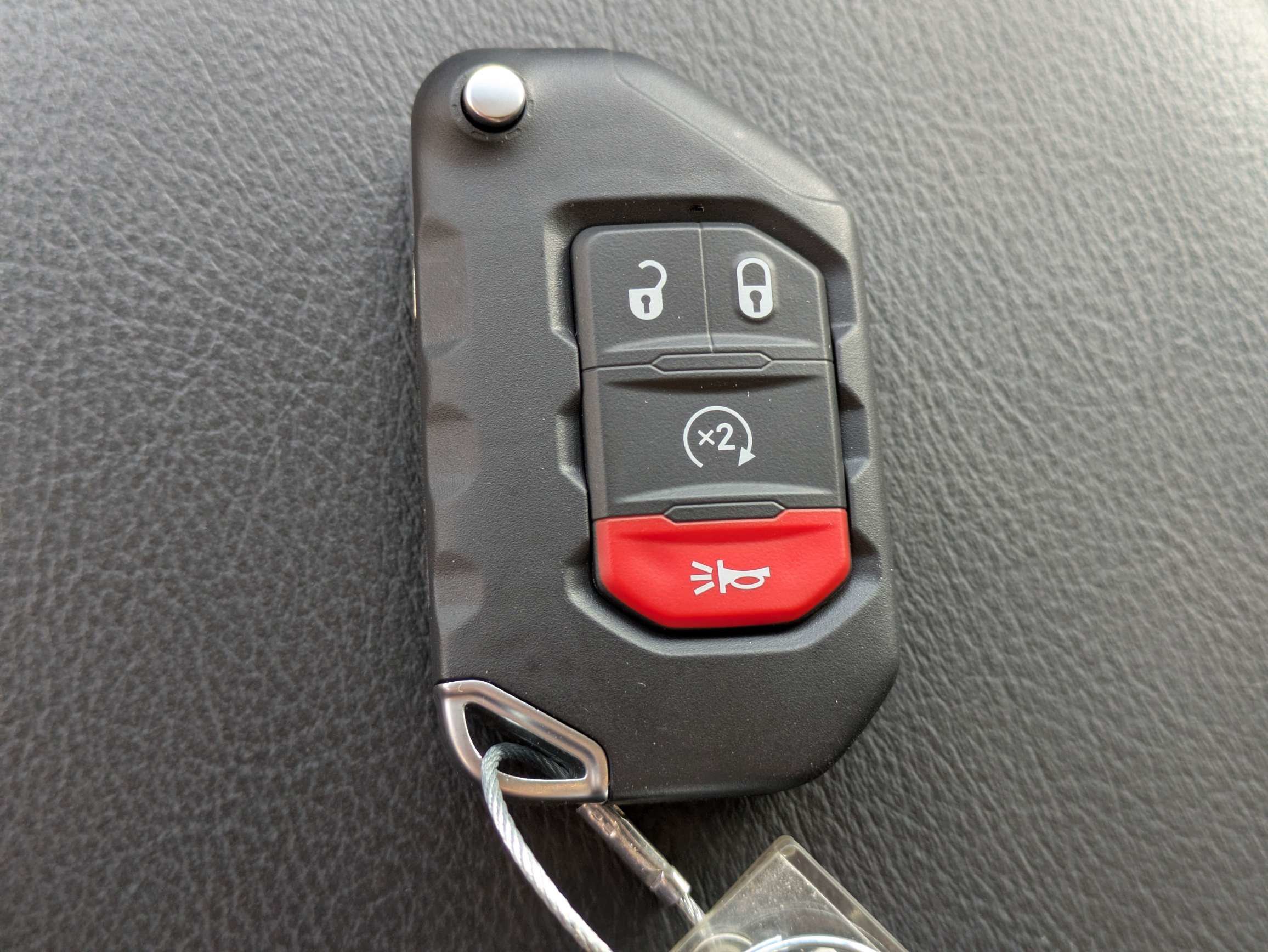 Used 2026 Jeep Wrangler Unlimited Sahara AWD/4WD image 30