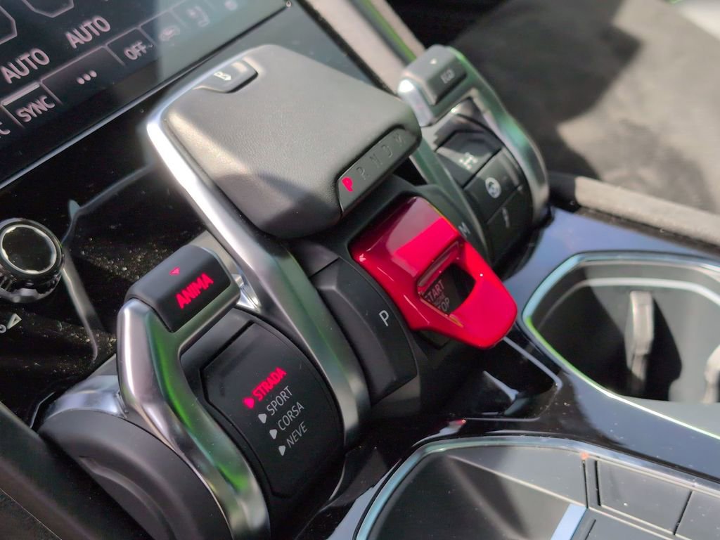 Used 2023 Lamborghini Urus S image 28