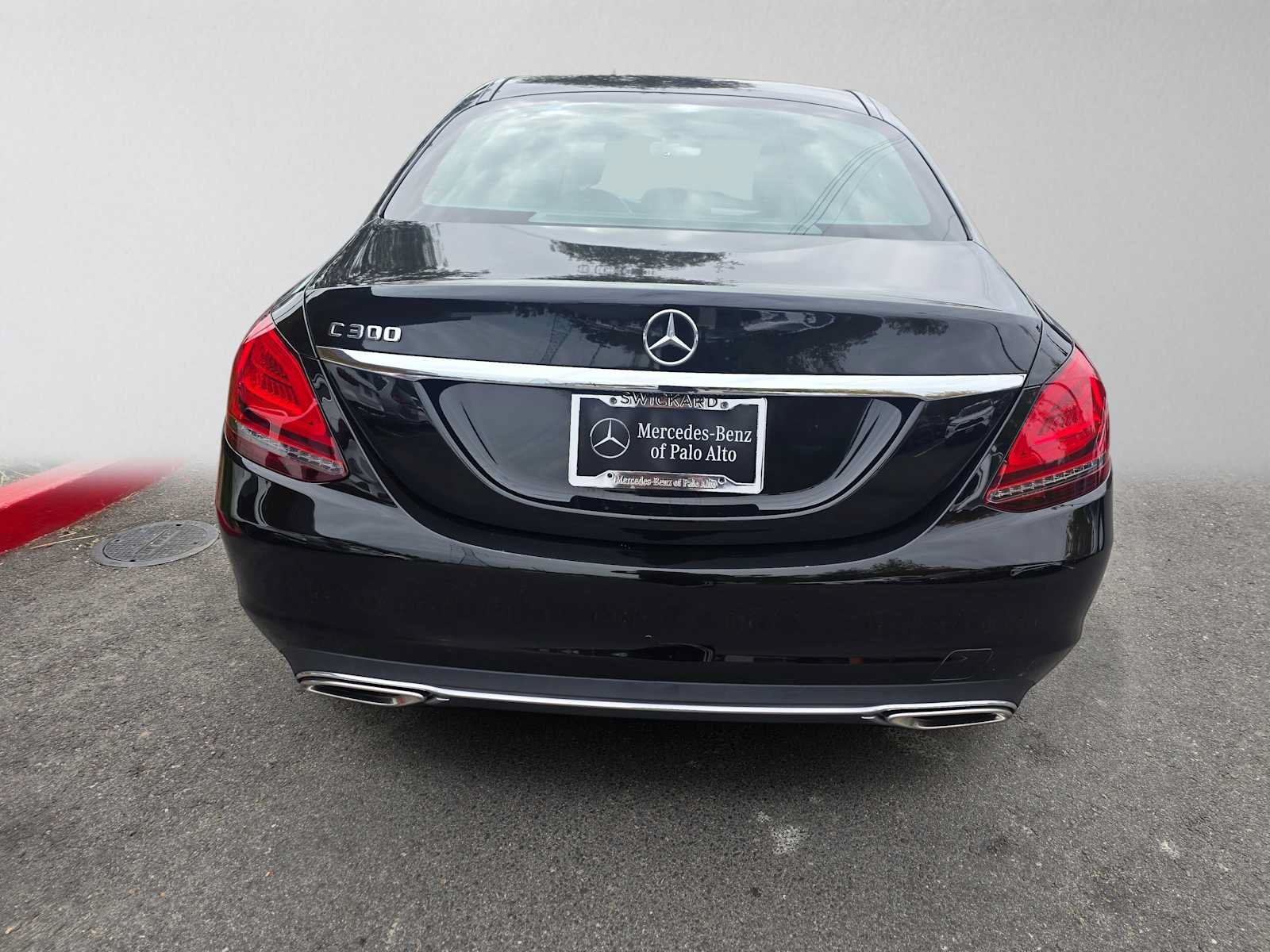 Used 2020 Mercedes-Benz C 300 Sedan image 4