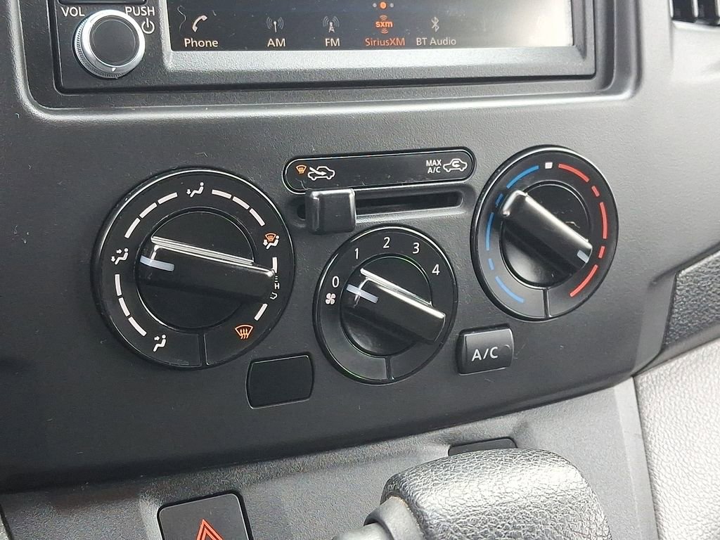 Used 2020 Nissan NV200 S FWD image 15