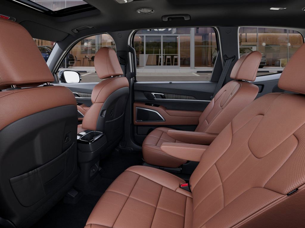 Used 2024 Kia Telluride SX w/ Towing Package image 18