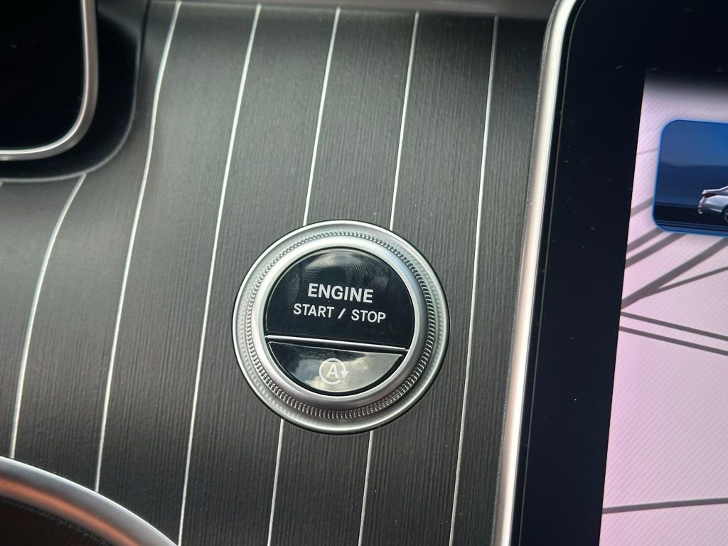 Used 2024 Mercedes-Benz C 300 Sedan image 31