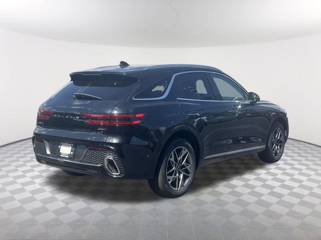 Used 2023 Genesis GV70 2.5T w/ Advanced Package AWD/4WD image 5