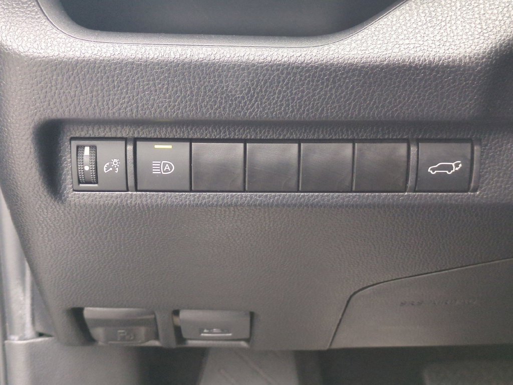 Used 2024 Toyota RAV4 XLE w/ Convenience Package FWD image 22