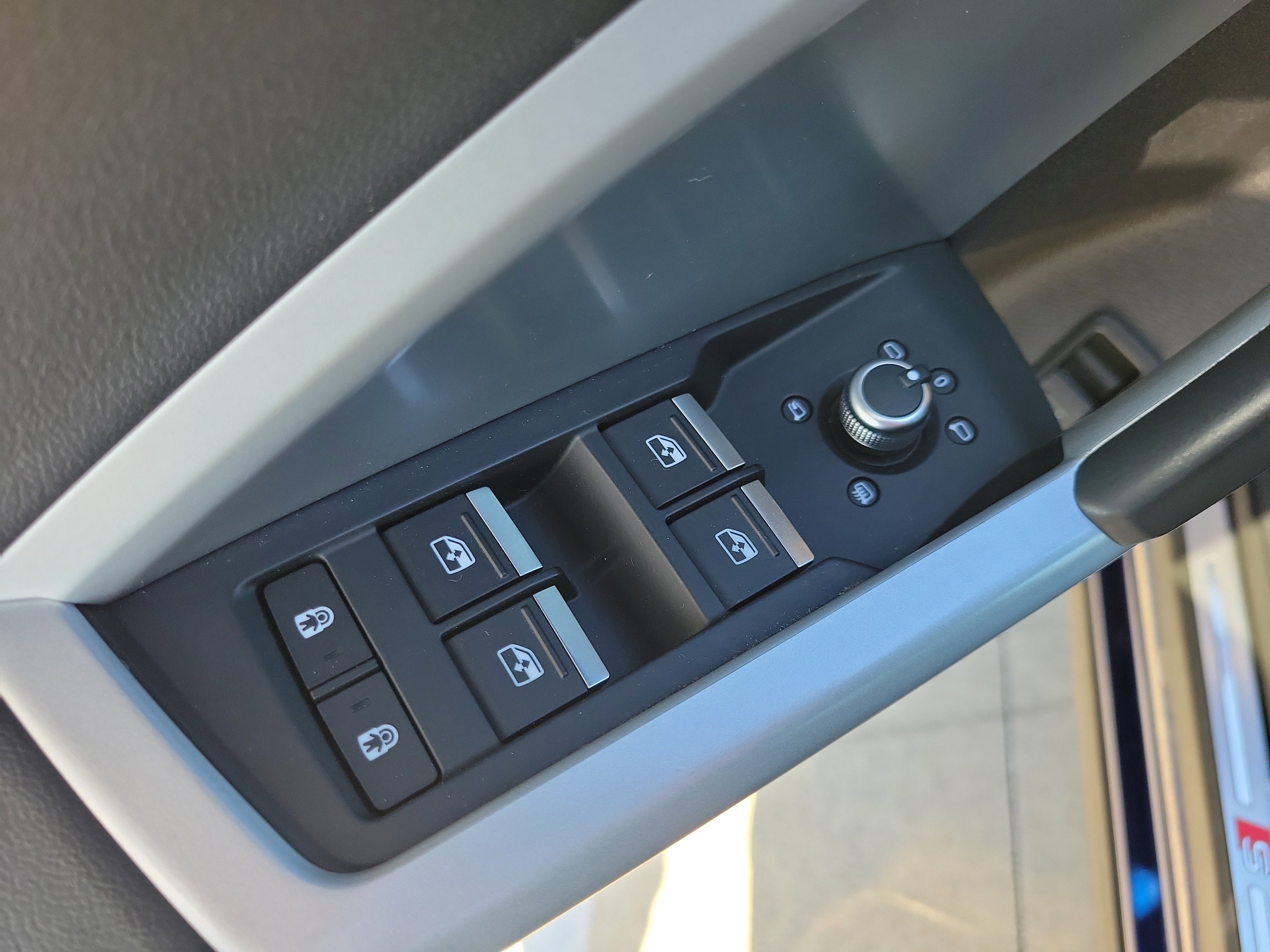 Used 2021 Audi Q3 2.0T Premium Plus w/ Premium Plus Package image 17