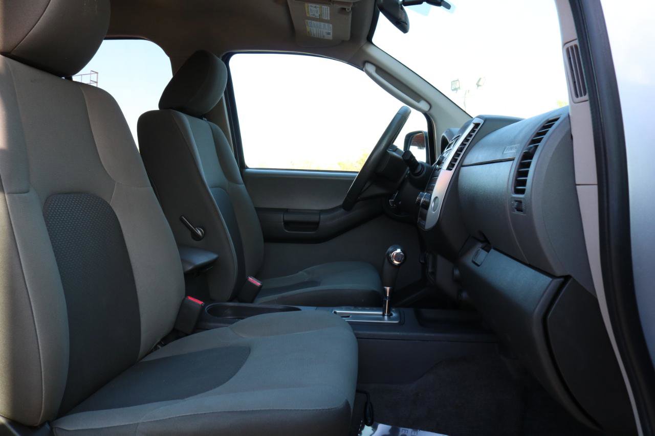 Used 2011 Nissan Xterra S AWD/4WD image 37